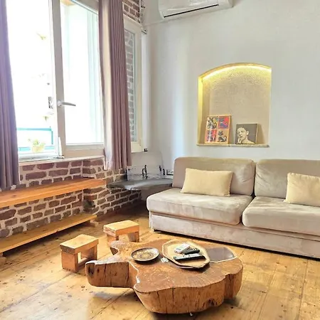 Albanian Art In Tirana's Heart *