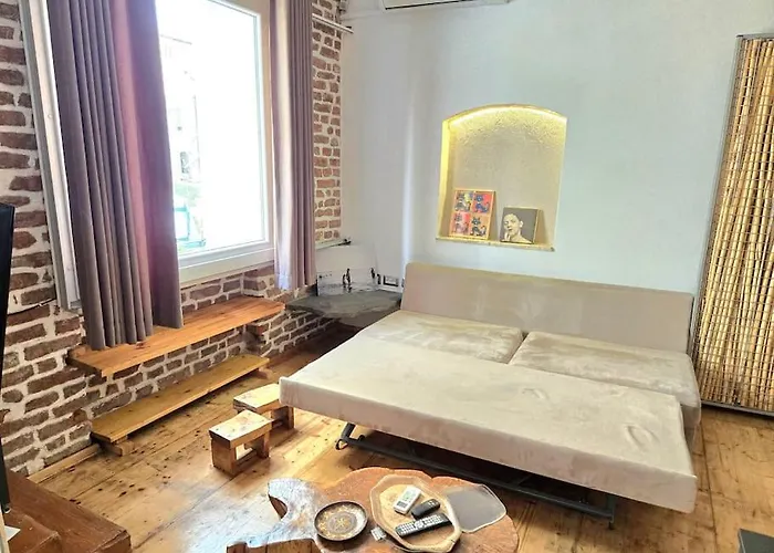 Apartment Albanian Art In Tirana's Heart